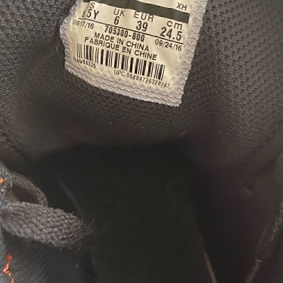 NWOB Air Jordan 1 Retro High GS 'Rare Air' 6.5Y / 8 Women  2016 - Picture 5 of 6